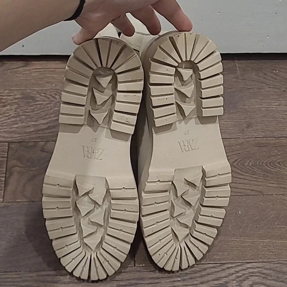 NWT ZARA FLAT ANKLE BOOTS ECRU WHITE 2154/910 SZ 6.5 - Picture 6 of 8